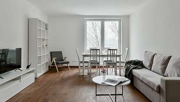 GlavUpDK MFC on Mosfilmovskaya Street Offers Lease Spaces