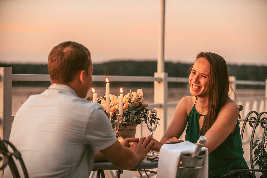 Wedding anniversary at the Volga